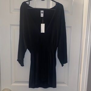 Vintage Gap Black V-Neck Lightweight Sweater